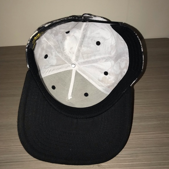 Bioworld DC Comics Batman: Snapback Hat - Picture 4 of 5